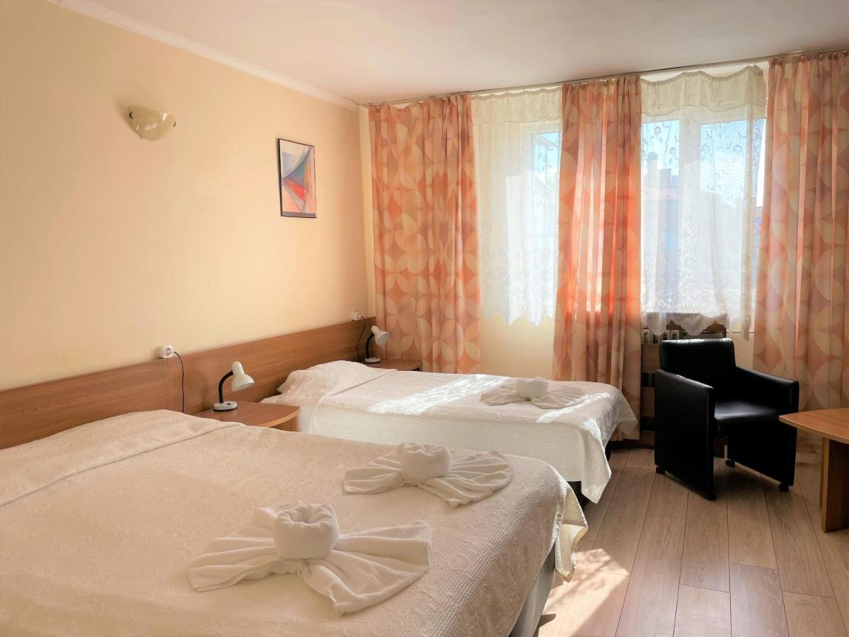 Family Hotel Central Burgas Екстер'єр фото