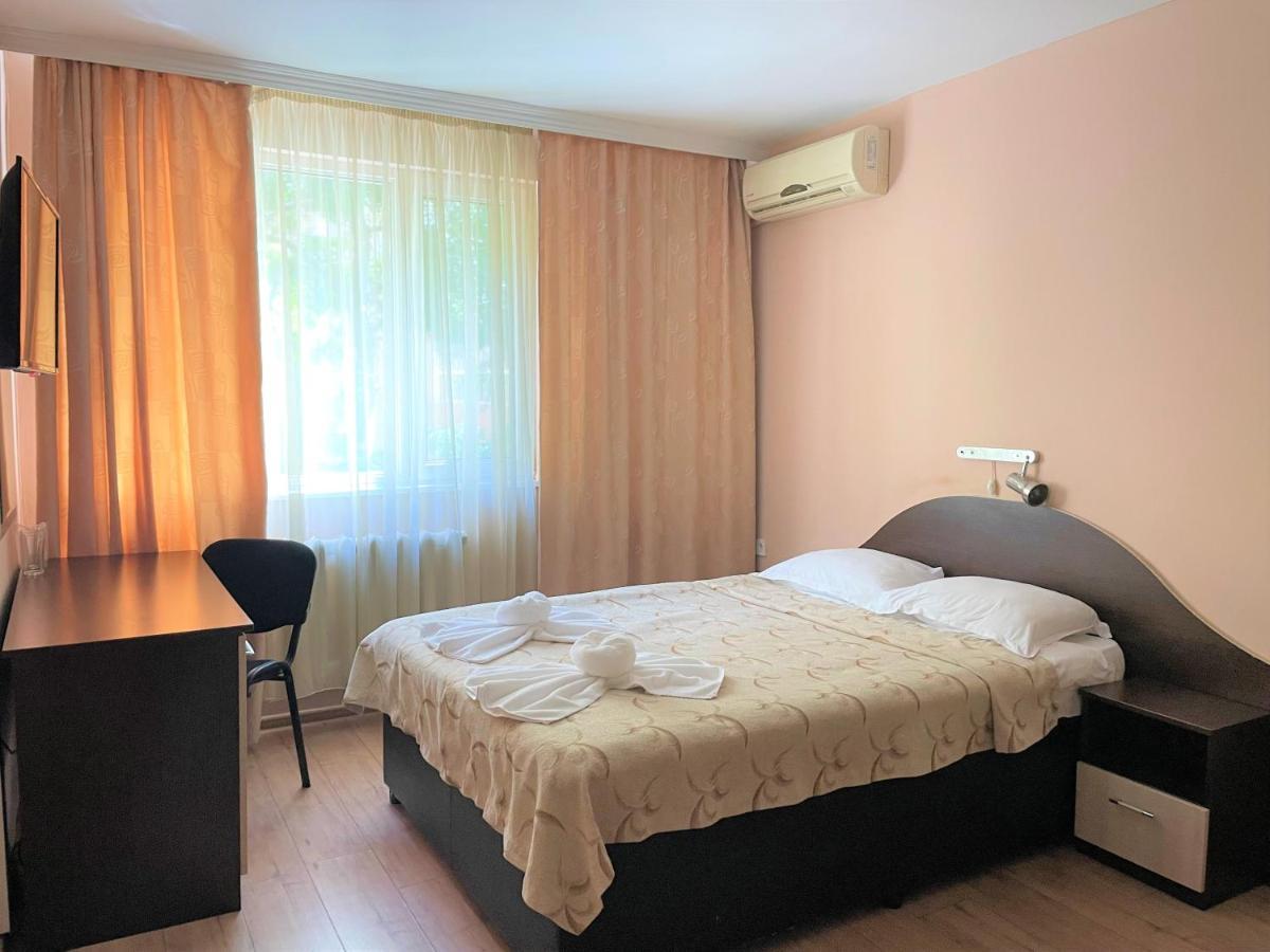Family Hotel Central Burgas Екстер'єр фото