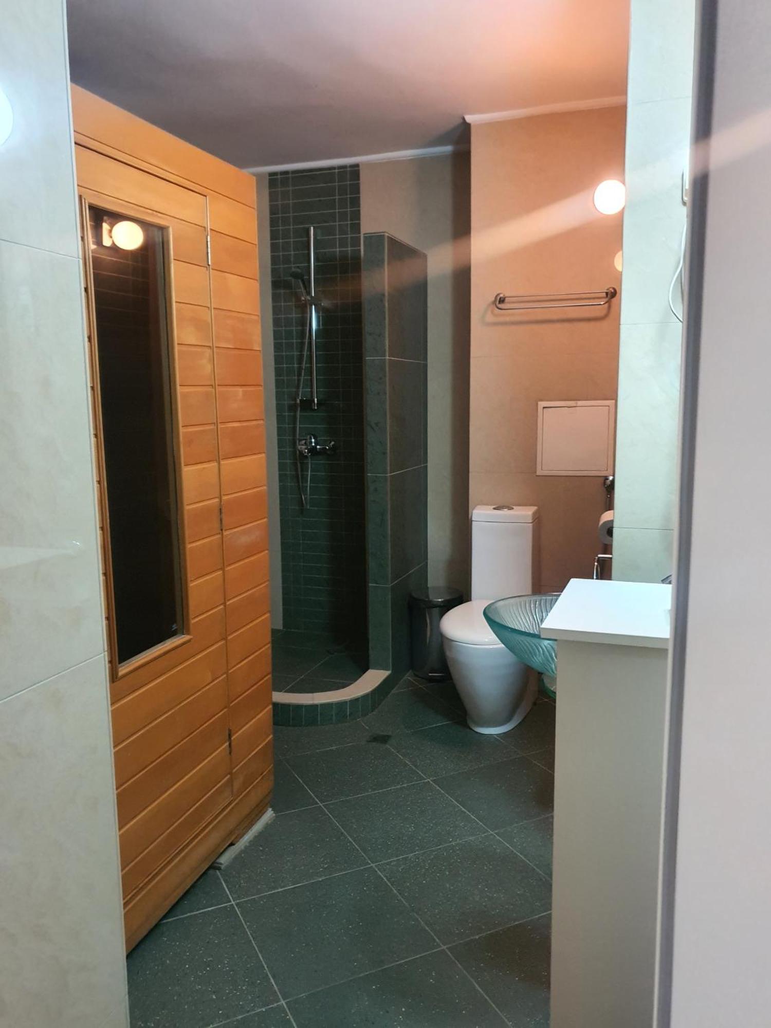 Family Hotel Central Burgas Екстер'єр фото