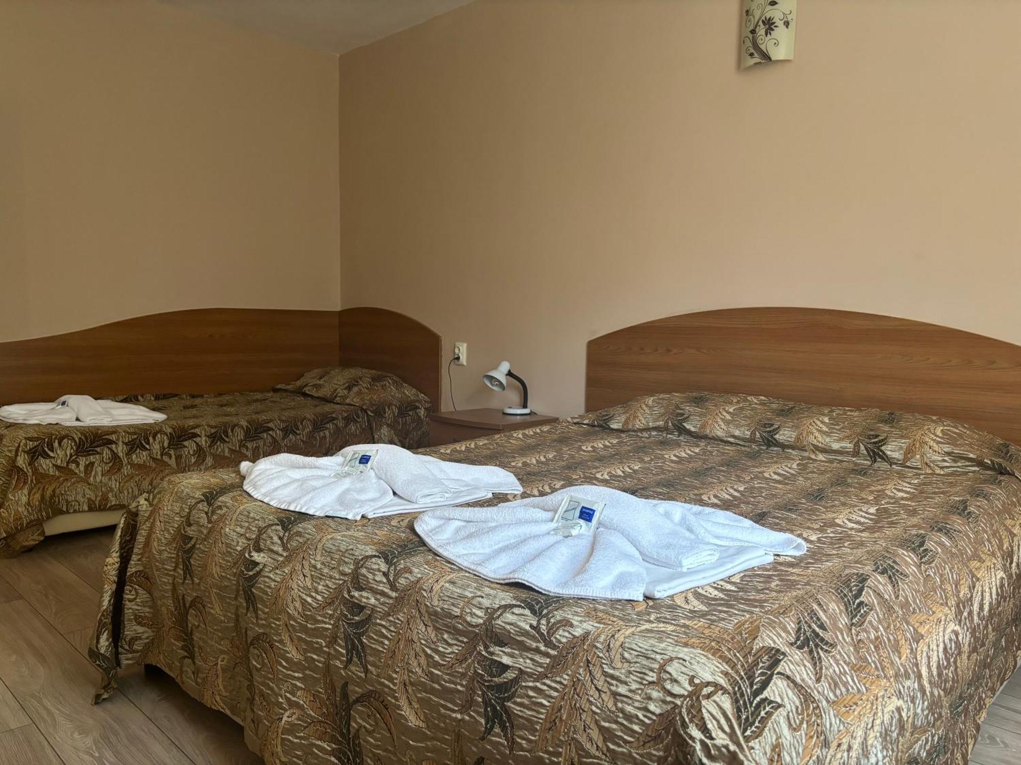 Family Hotel Central Burgas Екстер'єр фото